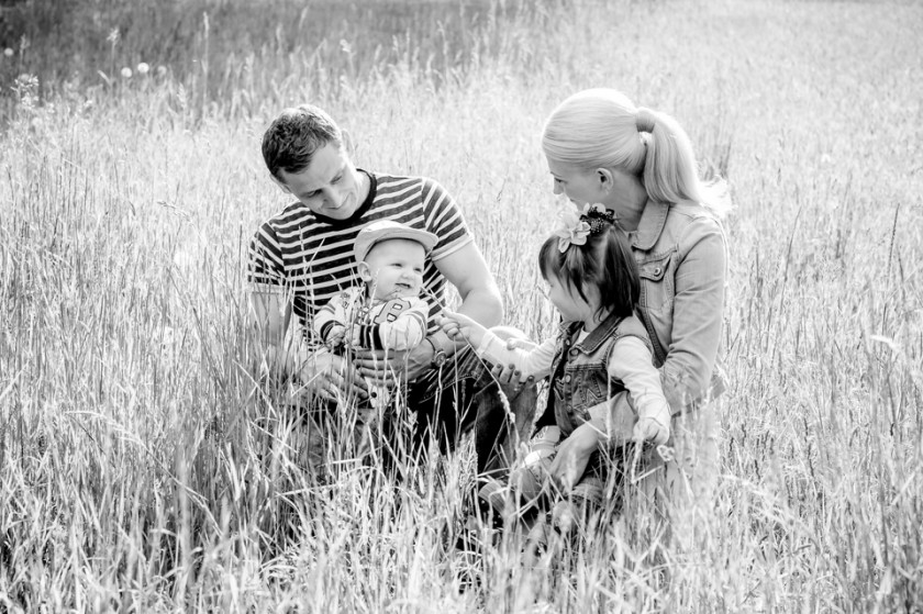 Familienfotos Braunschweig – Auf der Wiese
